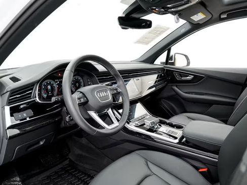 Used 2025 Audi Q7 3.0T Premium Plus image 15