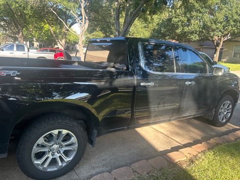 Used 2023 Chevrolet Silverado 1500 LTZ AWD/4WD image 13