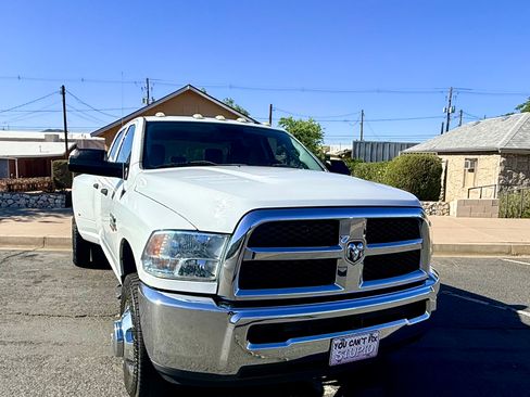 Used 2015 RAM 3500 Tradesman w/ Chrome Appearance Group AWD/4WD image 6