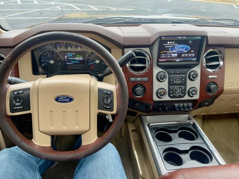 Used 2013 Ford F250 King Ranch w/ FX4 Off Road Pkg image 17