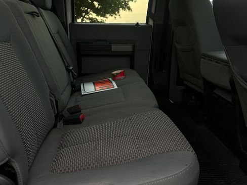 Used 2012 Ford F250 XLT w/ FX4 4X4 Off-Road Pkg image 11