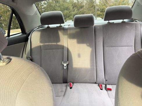 Used 2011 Toyota Corolla LE image 8