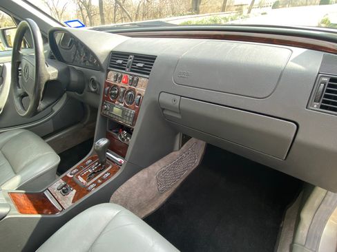 Used 1999 Mercedes-Benz C 230 image 23
