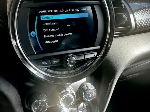 Used 2019 MINI Cooper S w/ Signature Upholstery Package image 20