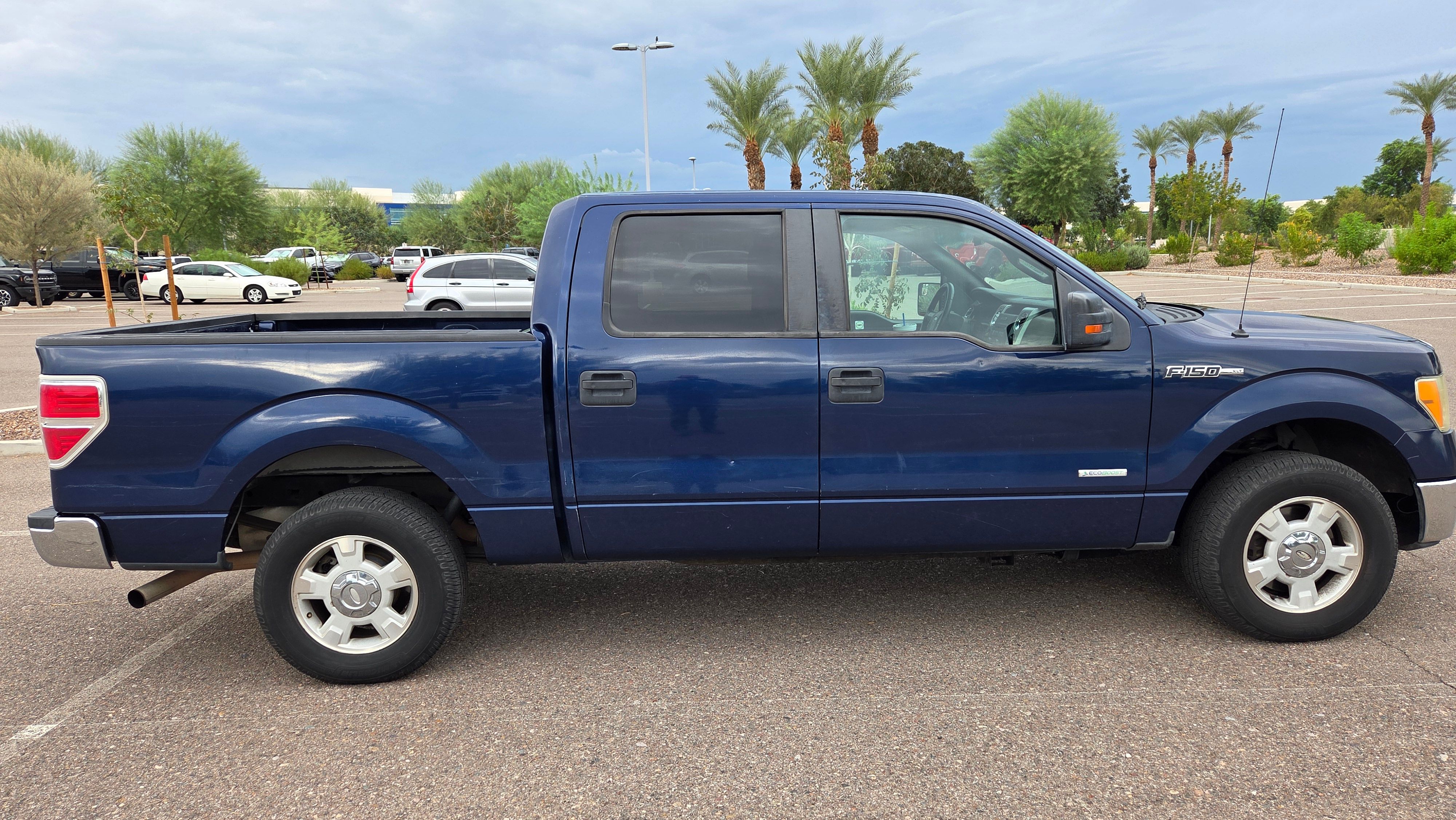 Used 2011 Ford F150 XLT w/ XLT Convenience Pkg RWD image 8