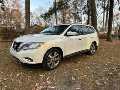 Used 2014 Nissan Pathfinder Platinum w/ Platinum Premium Package