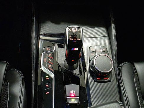 Used 2020 BMW M5 image 29
