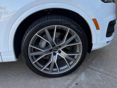 Used 2019 Audi Q7 3.0T Prestige w/ Prestige Package AWD/4WD image 10