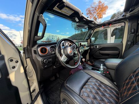 Used 2020 Jeep Gladiator Mojave image 11