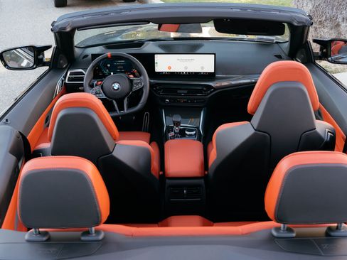 Used 2025 BMW M4 xDrive Competition w/ Executive Package image 15