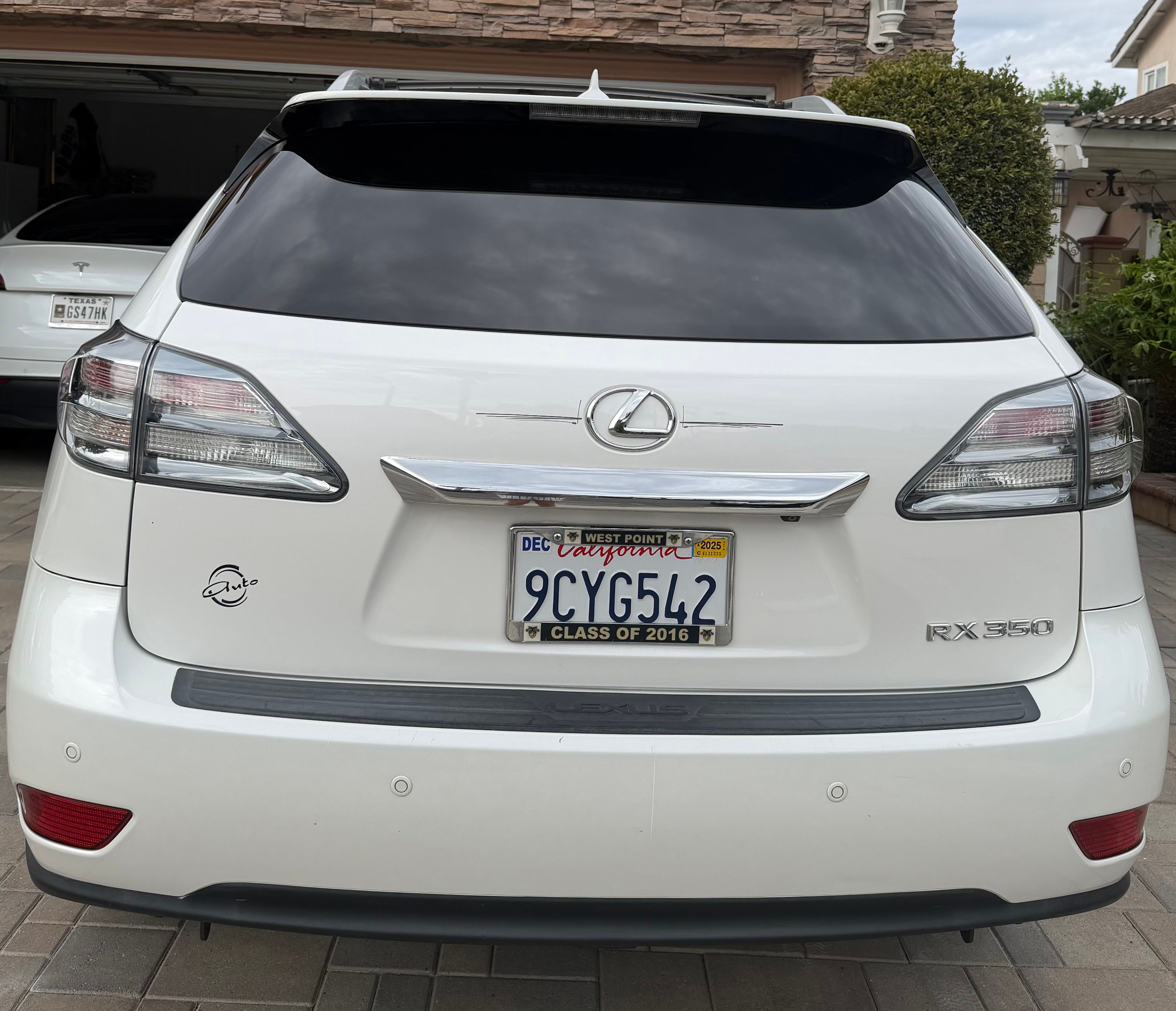Used 2012 Lexus RX 350 FWD w/ Premium Pkg image 4