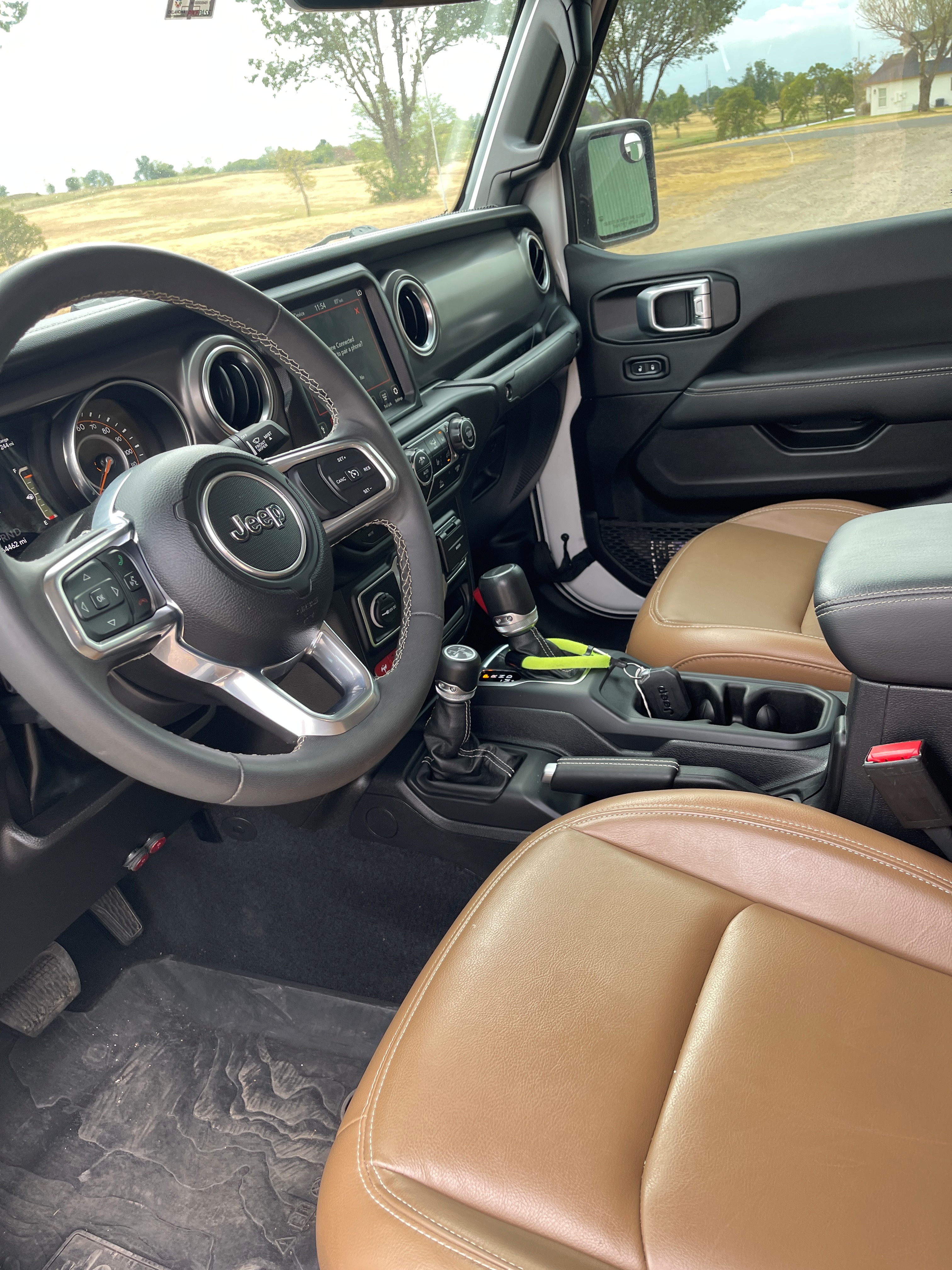 Used 2023 Jeep Gladiator Rubicon w/ LED Lighting Group AWD/4WD image 4