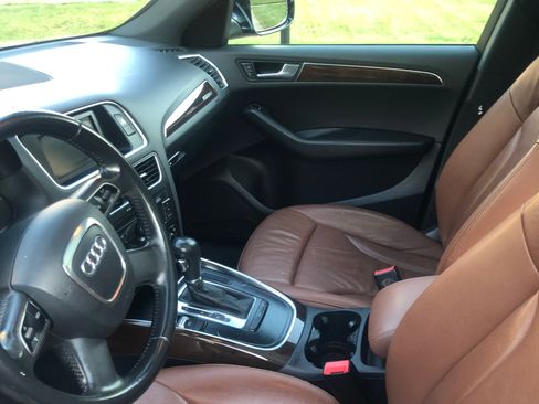 Used 2011 Audi Q5 2.0T Premium AWD/4WD image 10