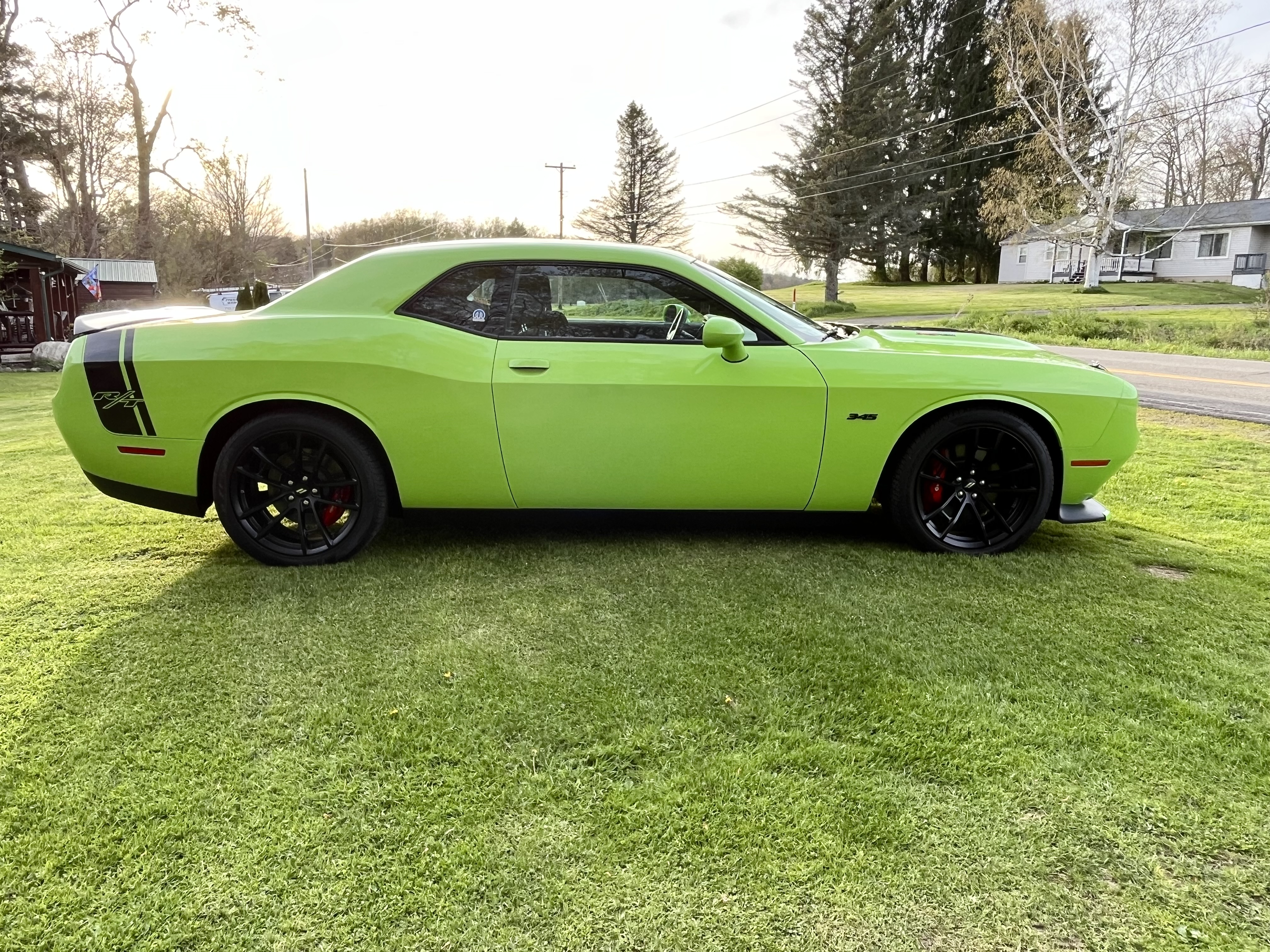 Used 2023 Dodge Challenger R/T w/ Performance Plus Package RWD image 2