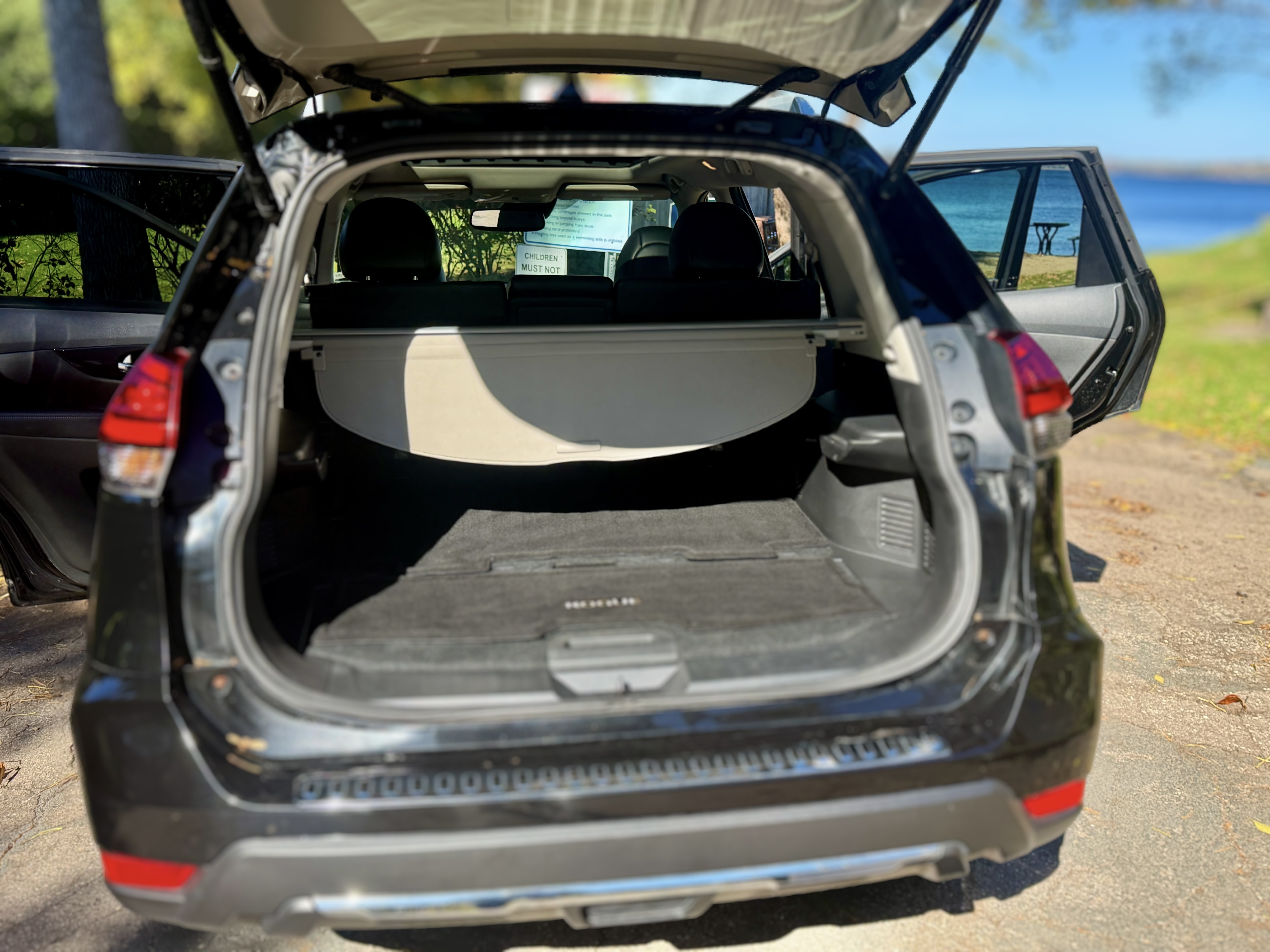 Used 2017 Nissan Rogue SL w/ SL Premium Package AWD/4WD image 13