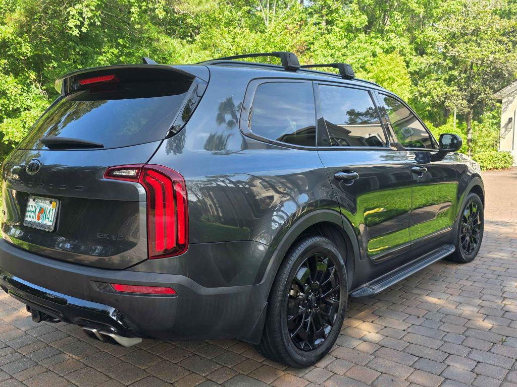 Used 2021 Kia Telluride EX w/ EX Premium Package AWD/4WD image 1