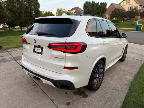 Used 2022 BMW X5 xDrive40i w/ M Sport Package AWD/4WD image 8
