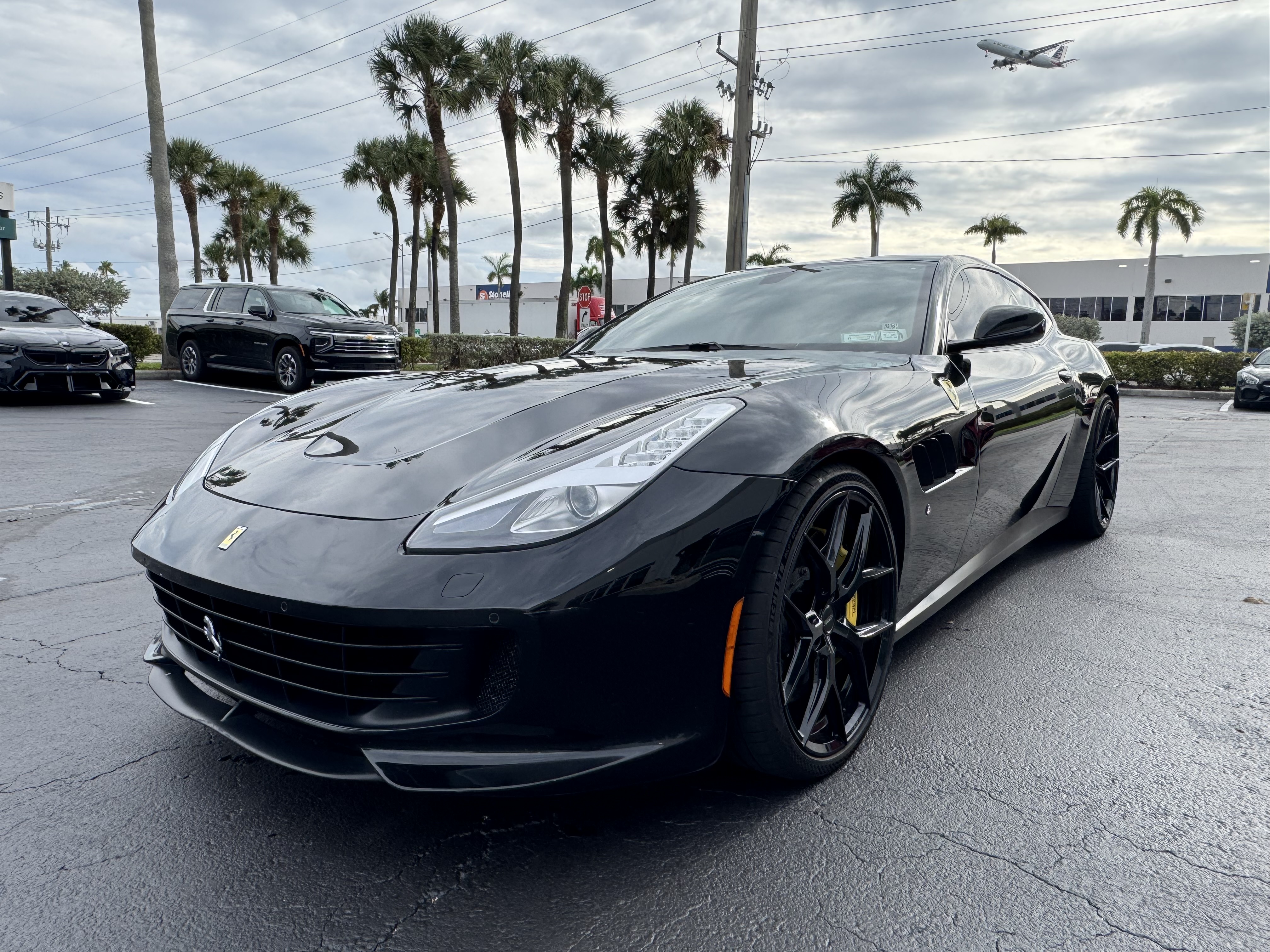 Used 2018 Ferrari GTC4Lusso AWD/4WD image 4