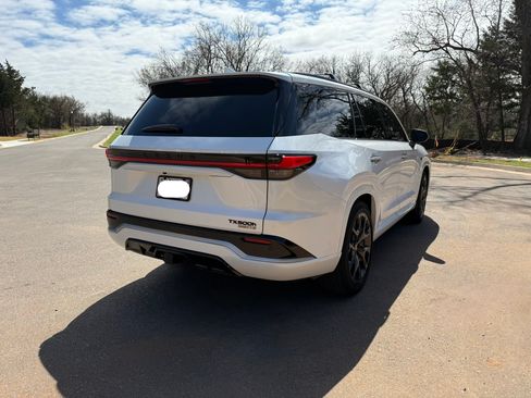 Used 2025 Lexus TX 500h AWD w/ Technology Package image 8