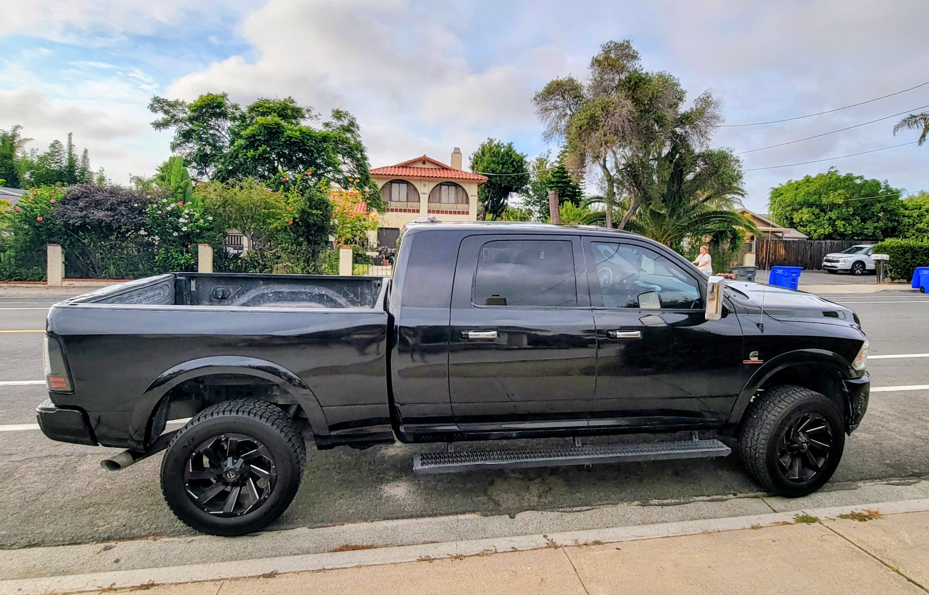 Used 2016 RAM 2500 Laramie AWD/4WD image 8