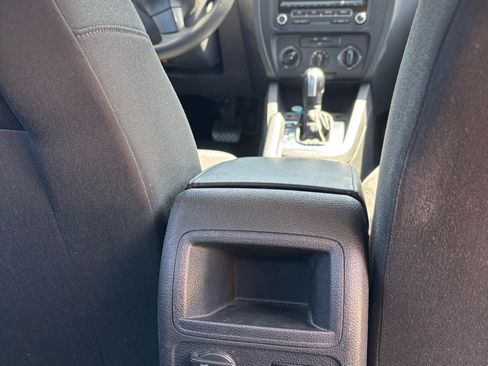 Used 2014 Volkswagen Jetta S image 17