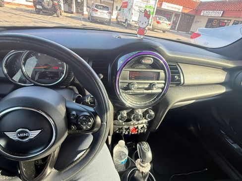 Used 2015 MINI Cooper 2-Door Hardtop image 12