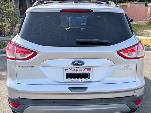 Used 2015 Ford Escape SE w/ Equipment Group 201A image 5