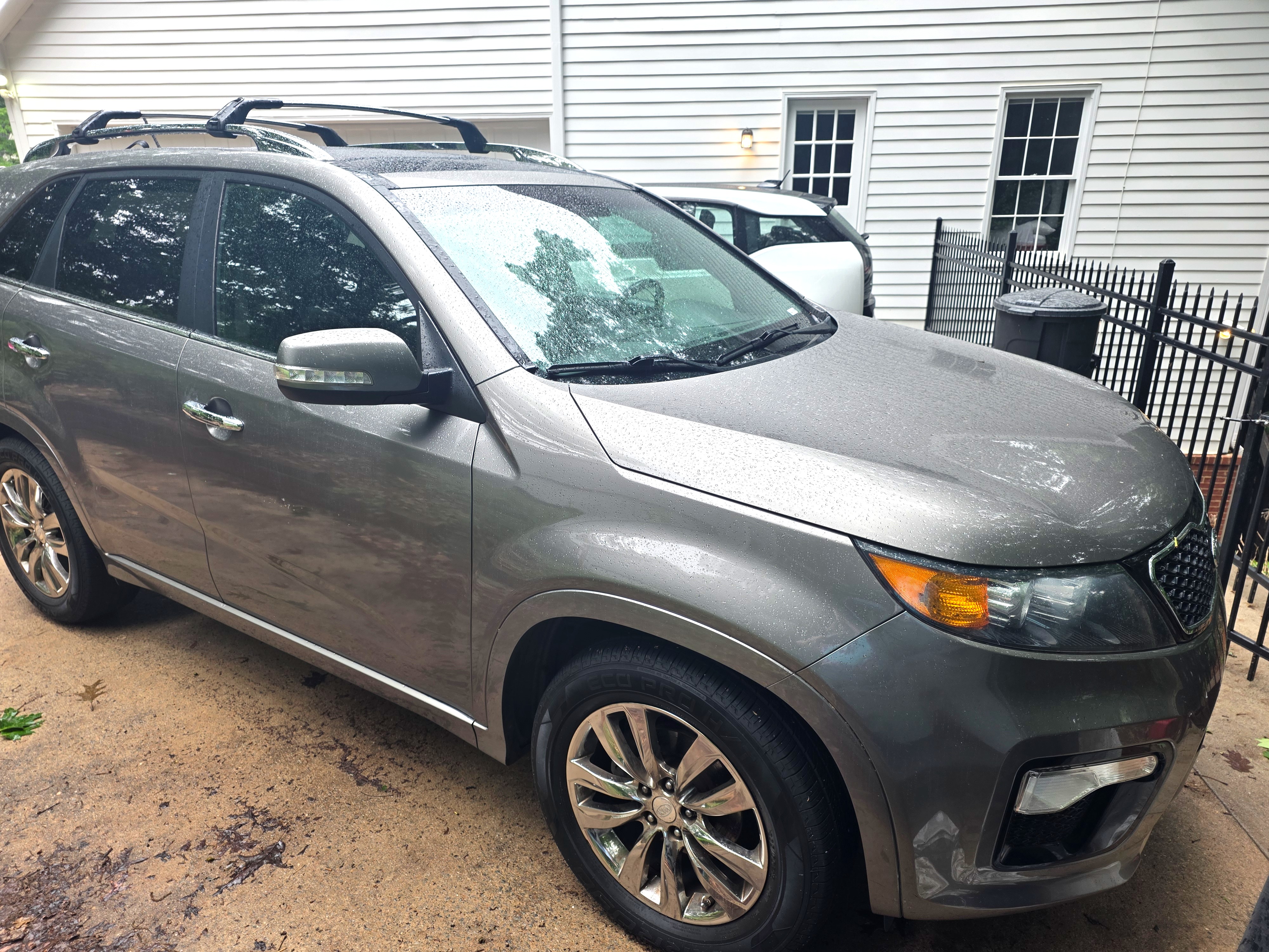 Used 2013 Kia Sorento SX w/ SX Premium Pkg FWD image 4