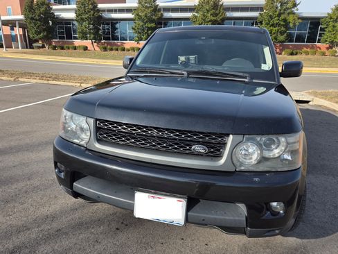 Used 2011 Land Rover Range Rover Sport HSE image 4