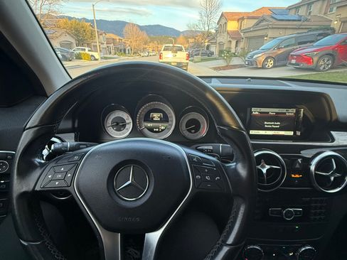 Used 2015 Mercedes-Benz GLK 350 GLK 350 Sport Utility 4D image 21