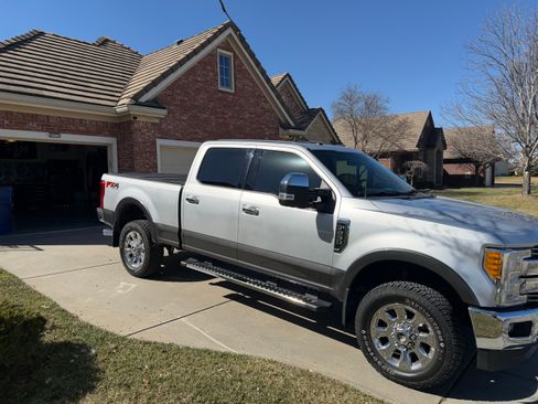 Used 2017 Ford F250 Lariat w/ Lariat Ultimate Package image 5