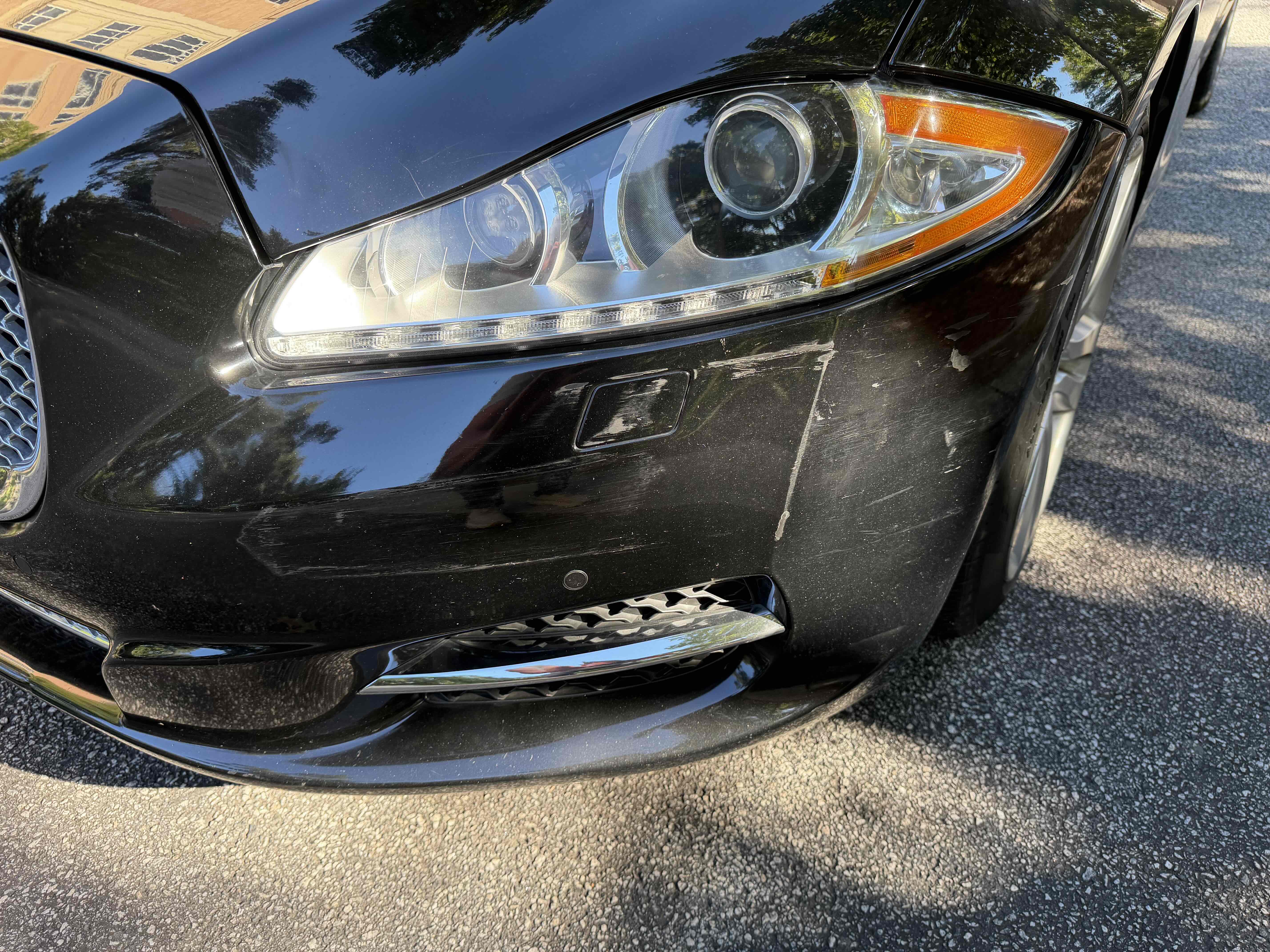 Used 2012 Jaguar XJ L RWD image 14
