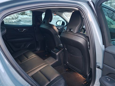 Used 2023 Volvo S60 T8 Plus image 19