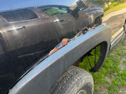 Used 2002 Chevrolet Silverado 2500 LS w/ Snow Plow Prep Pkg image 10