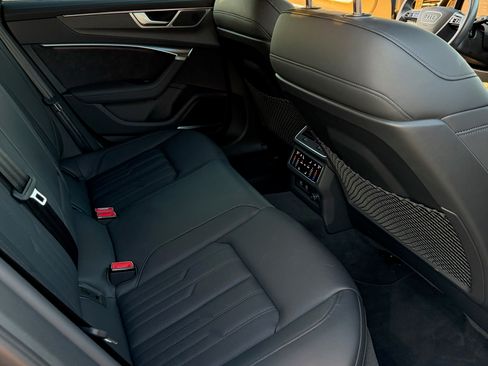 Used 2021 Audi RS 7 Sportback AWD/4WD image 21
