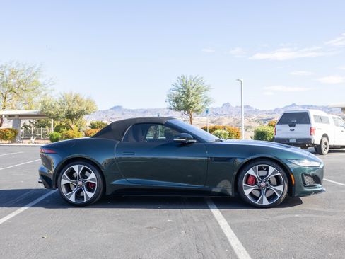 Used 2022 Jaguar F-TYPE R-Dynamic image 6