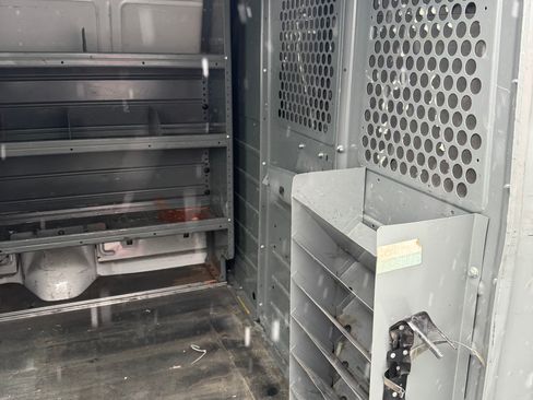 Used 2014 Ford E-150 and Econoline 150 w/ Exterior Upgrade Package image 2