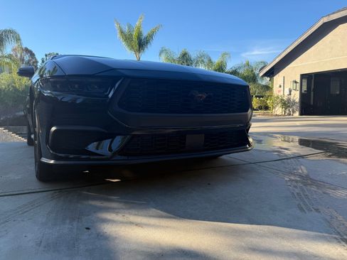 Used 2025 Ford Mustang Coupe image 8