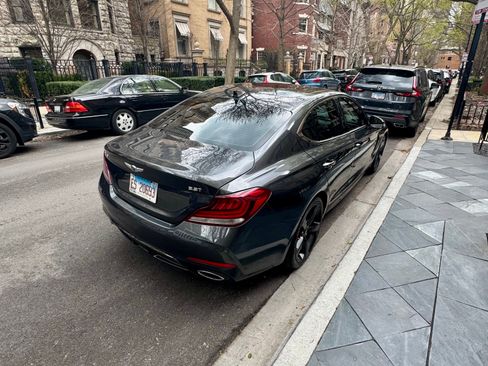 Used 2021 Genesis G70 3.3T w/ Sport Package image 9