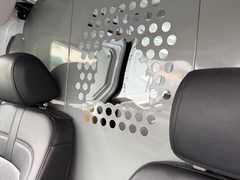 Used 2019 Ford Transit Connect XL image 10