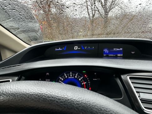 Used 2013 Honda Civic LX image 7