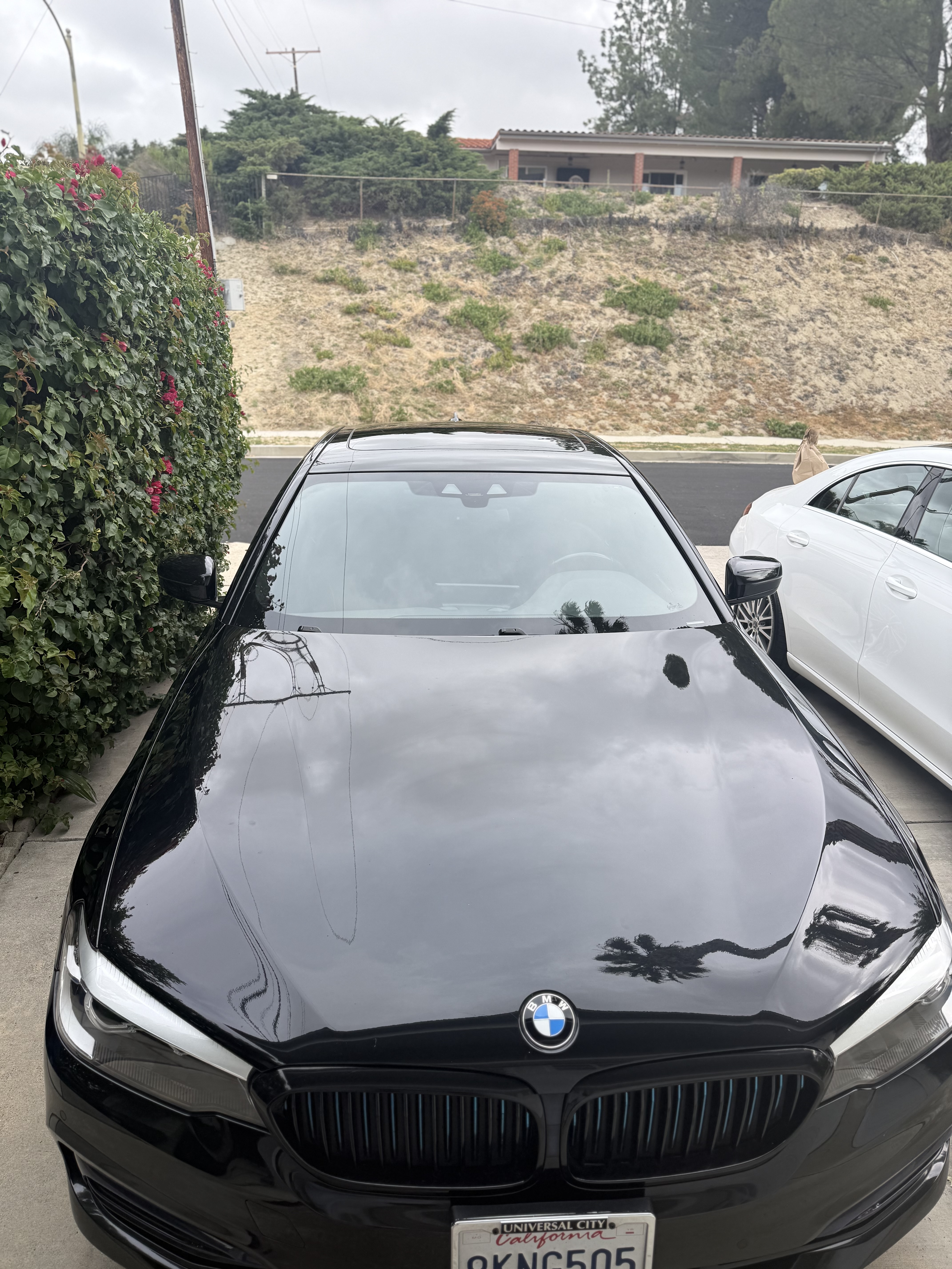 Used 2019 BMW 530e w/ Convenience Package RWD image 4