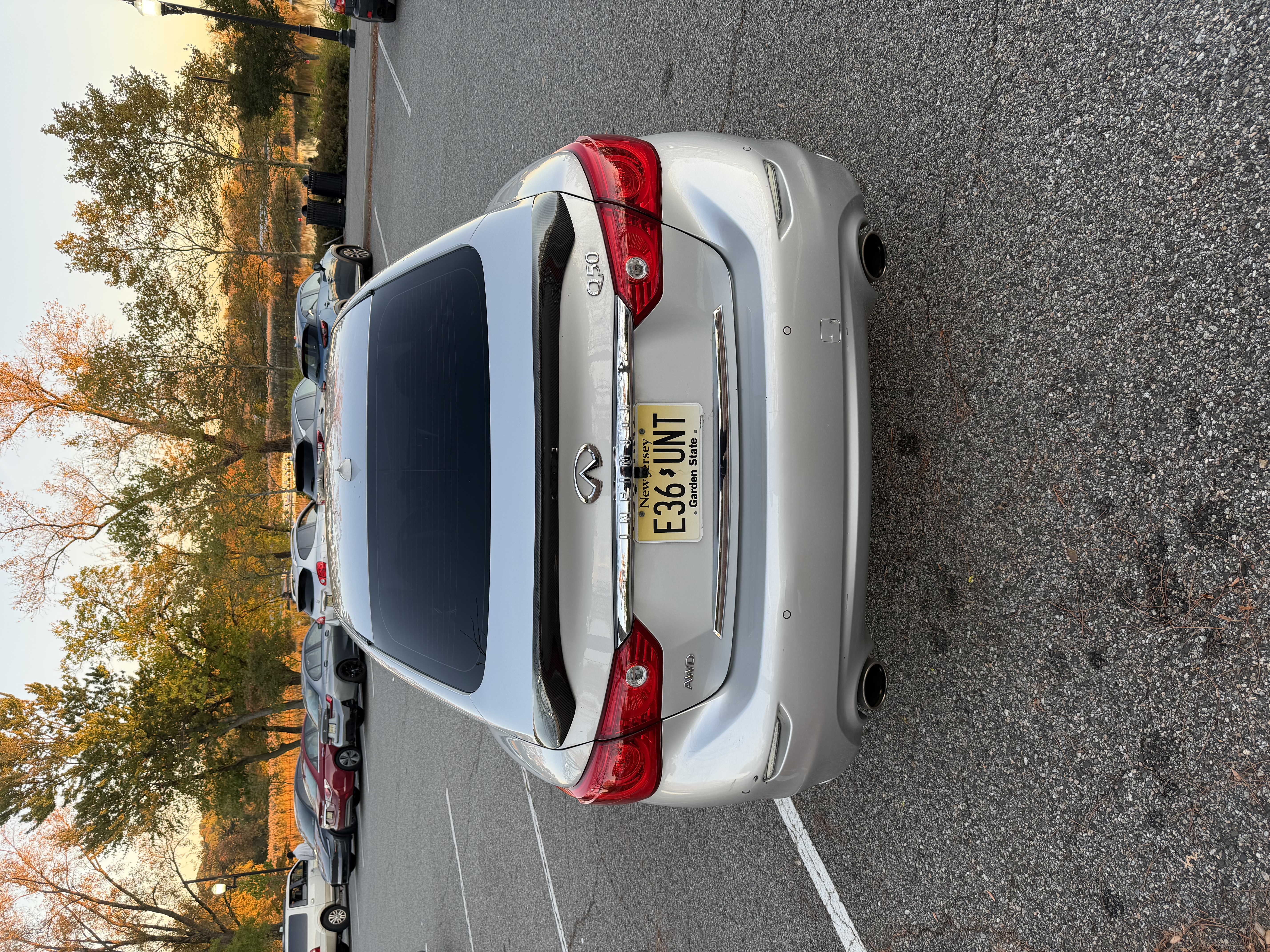 Used 2015 INFINITI Q50 Premium w/ Deluxe Touring Package AWD/4WD image 4