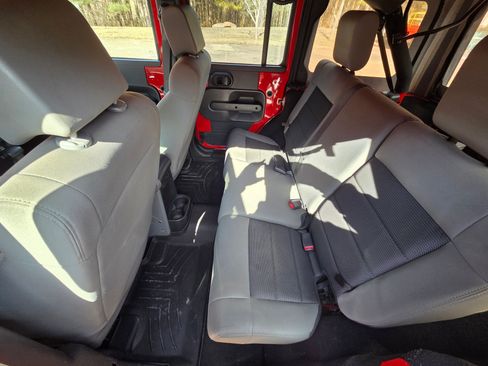 Used 2008 Jeep Wrangler Unlimited X image 18