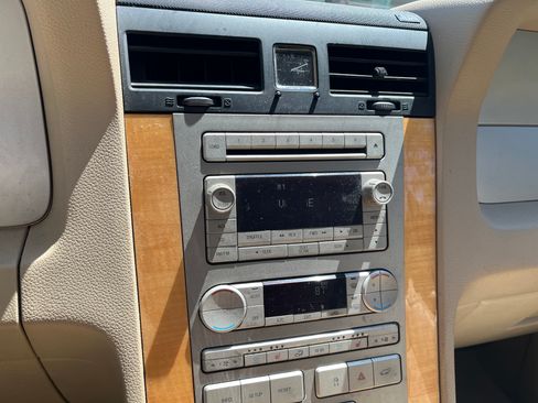 Used 2008 Lincoln Navigator 4WD image 9