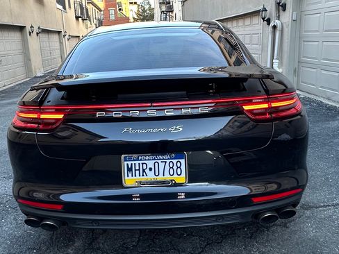 Used 2017 Porsche Panamera 4S image 20