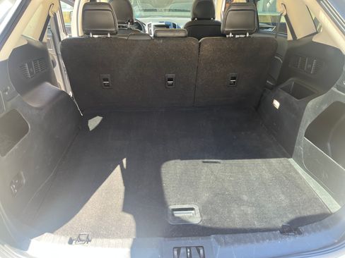 Used 2019 Ford Edge SEL w/ Equipment Group 201A FWD image 17