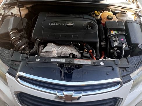 Used 2015 Chevrolet Cruze Diesel w/ Enhanced Safety Package FWD image 9