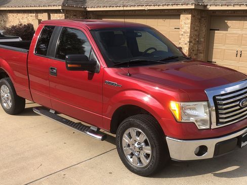 Used 2010 Ford F150 XLT image 22