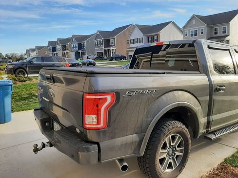 Used 2015 Ford F150 XLT w/ Equipment Group 302A Luxury image 5